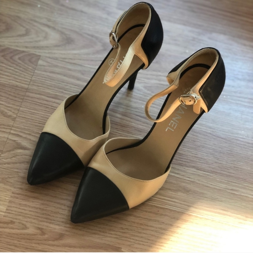 Stunning authentic Chanel heels - Picture 5 of 9